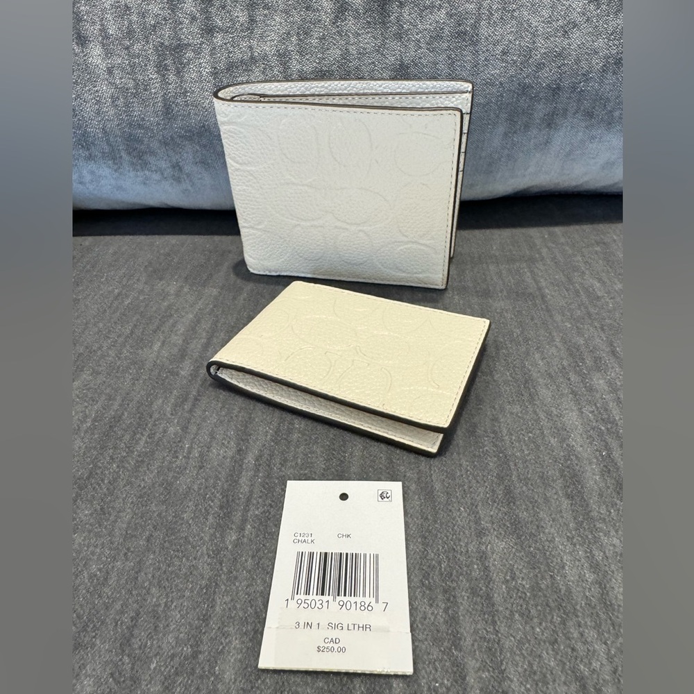 3-IN-1 WALLET IN SIGNATURE LEATHER